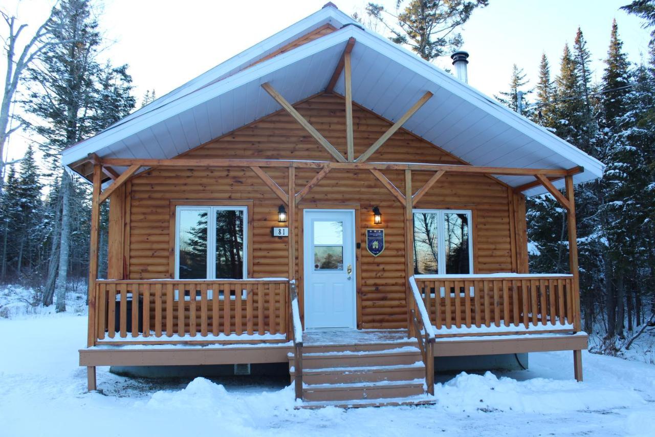 Chalets Du Domaine - De Luxe Notre-Dame-Des-Bois Exteriör bild